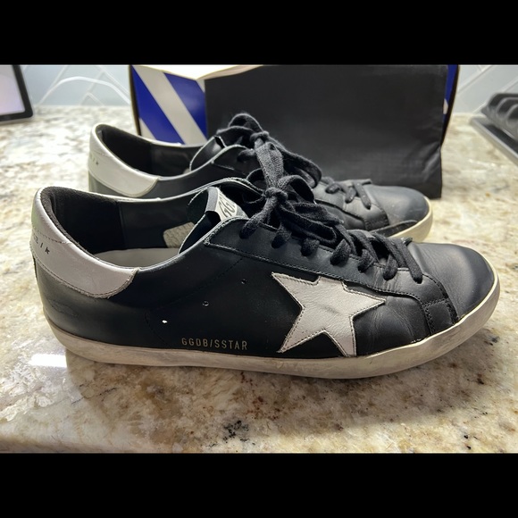 Golden Goose Black Superstar Sneakers in leather with White Star - Picture 5 of 12